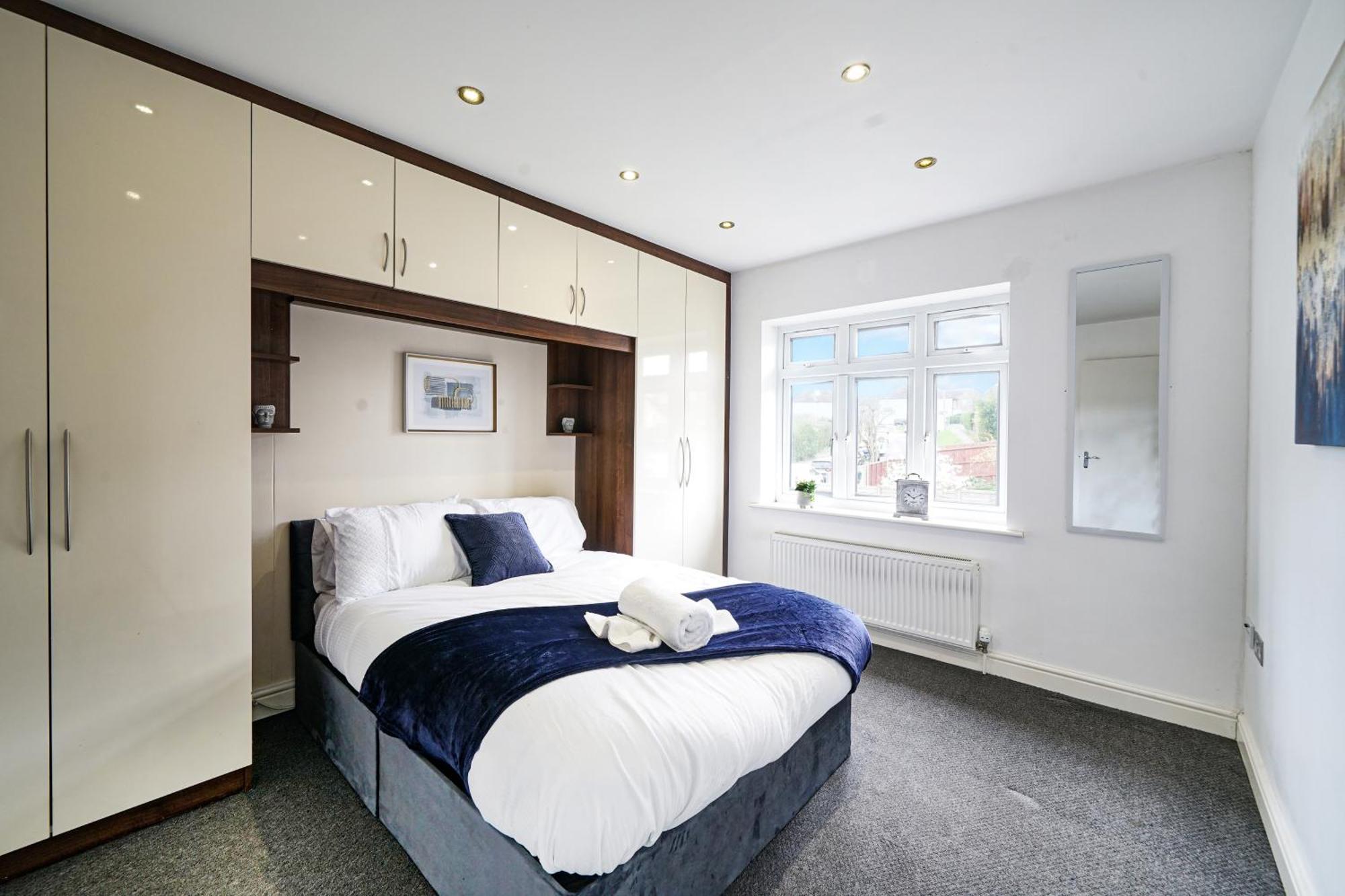 Spa Shower I 4Bed 3Bath I Sleeps X9 I Parking X2 Elstree Eksteriør billede